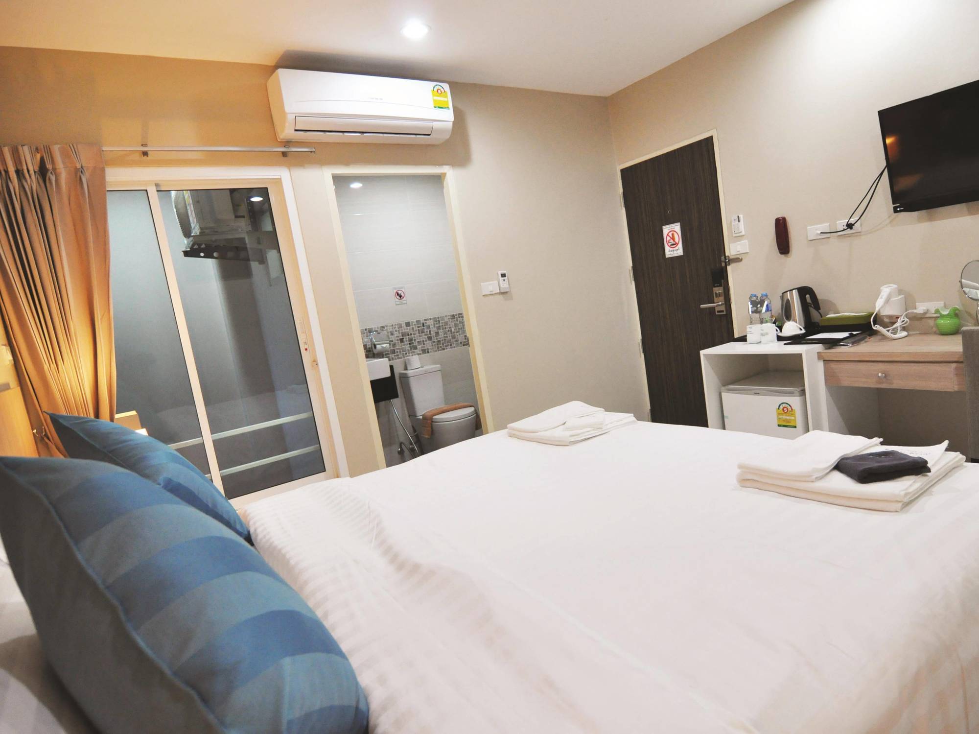 Khao Rang Place Phuket Exterior foto